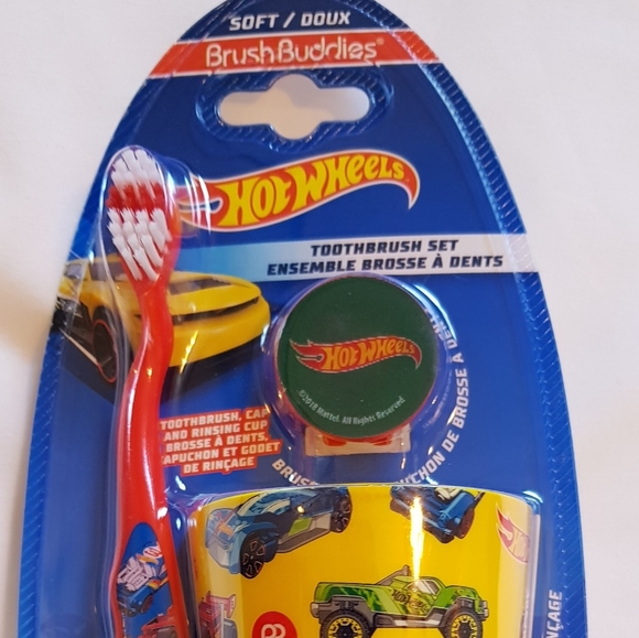 Hot Wheel Tooth Brush Kit - Picture 2 of 2